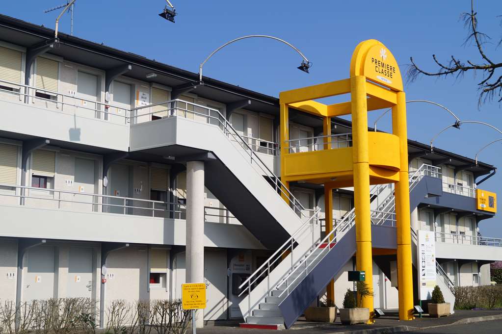 premiere classe saumur