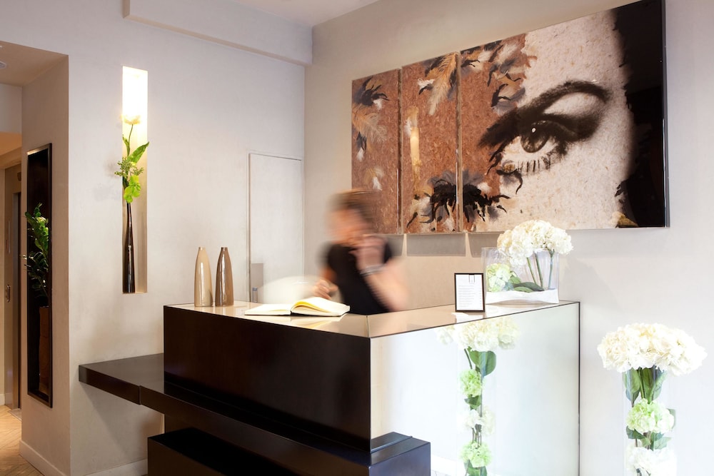 hotel marceau champs elysees