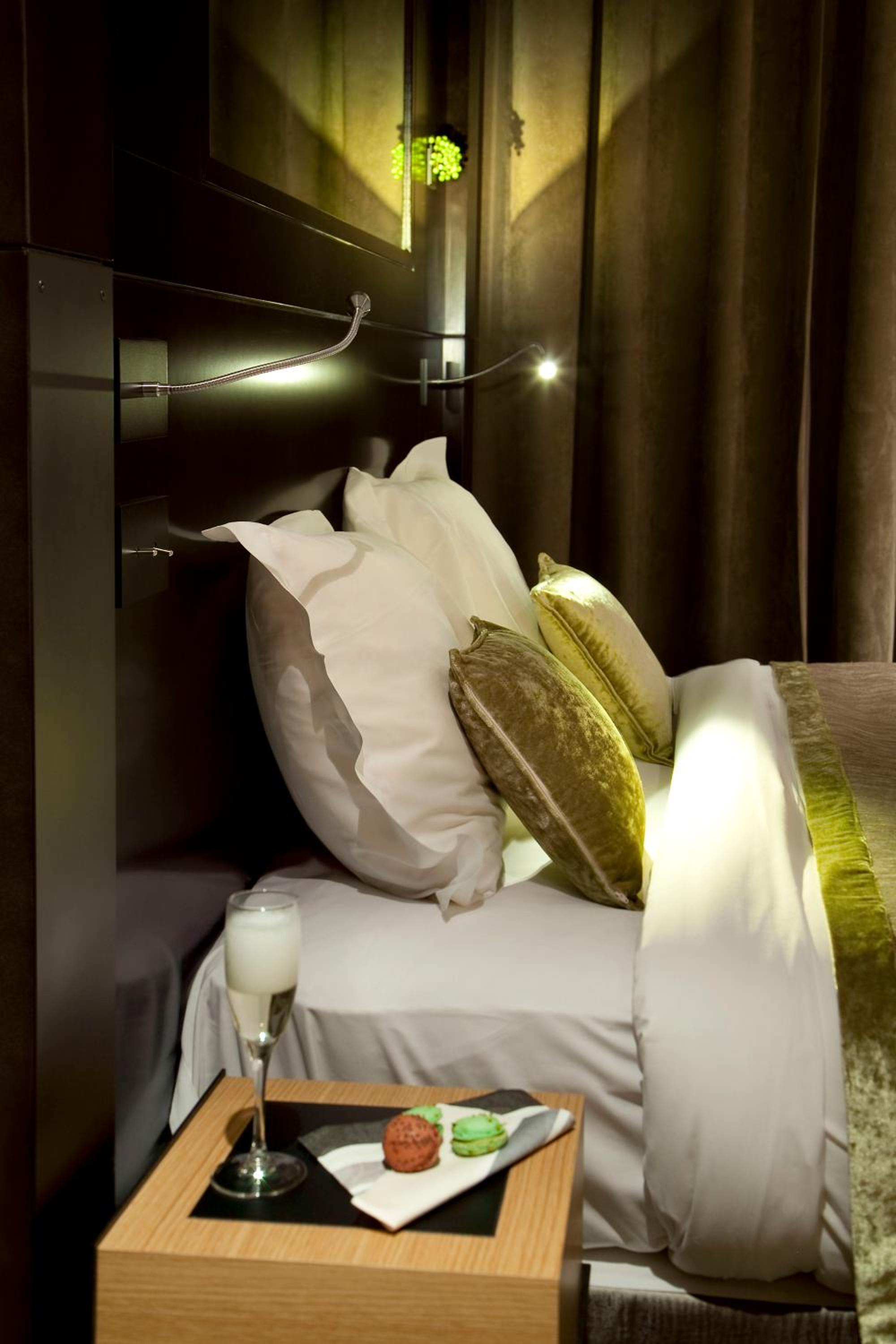 hotel marceau champs elysees