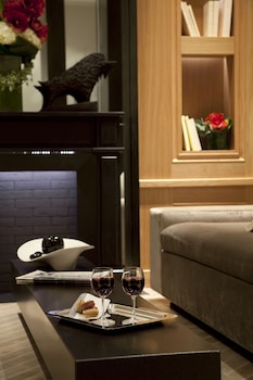 hotel marceau champs elysees