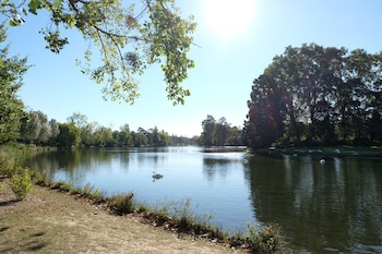 hotel ibis daumesnil porte doree adults only