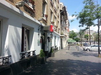 hotel ibis daumesnil porte doree adults only