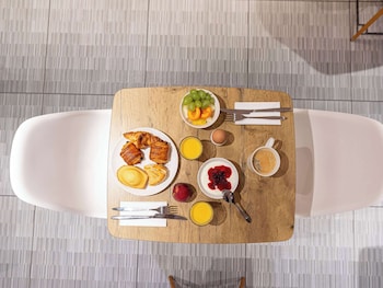 hotel ibis daumesnil porte doree adults only