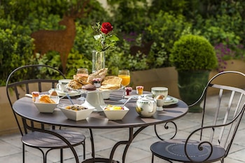 Hotel Le Versailles,Paris>>Buc,4 star