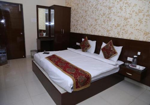 Hotel Al Diyafa,Banjara Hills>>Hyderabad,3 star