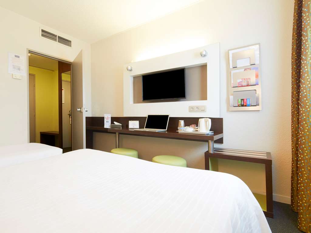 kyriad orly aeroport athis mons