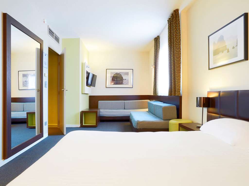 kyriad orly aeroport athis mons