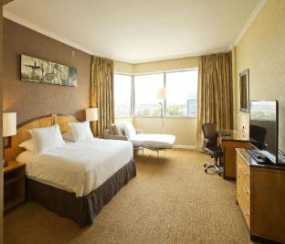 Hilton Paris Charles De Gaulle Airport,Le Thillay>>Charles De Gaulle Airport,4 star