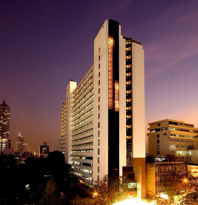 furama silom bangkok hotel