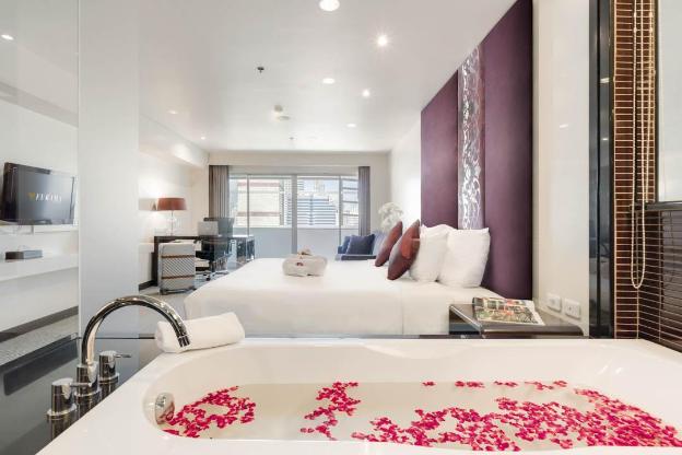 furama silom bangkok hotel