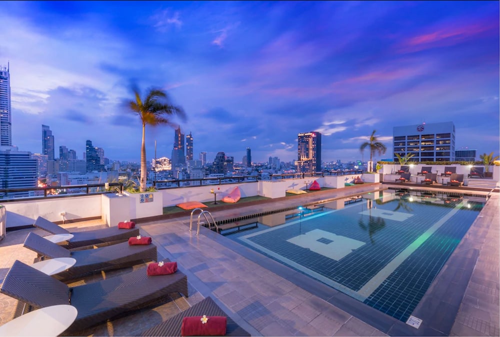 furama silom bangkok hotel