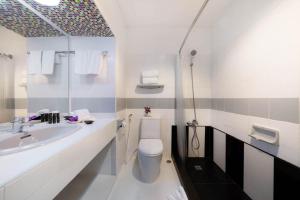 furama silom bangkok hotel