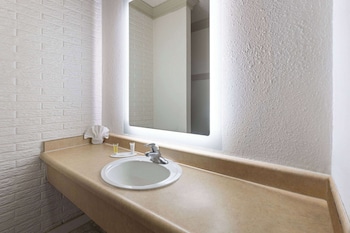 Inn At Atlantic City Hotel & Banquet,Atlantic City>>Absecon,3 star
