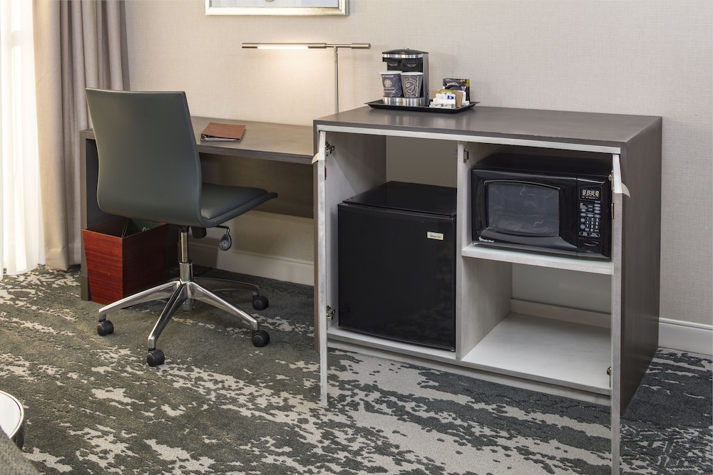 doubletree by hilton boston logan airport chelsea