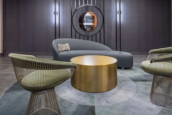 Doubletree By Hilton Boston Logan Airport Chelsea,Chelsea>>Boston,4 star