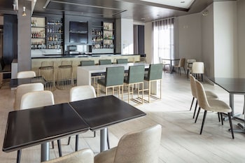 doubletree by hilton boston logan airport chelsea