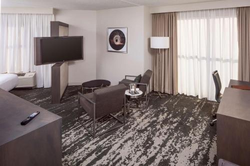doubletree by hilton boston logan airport chelsea