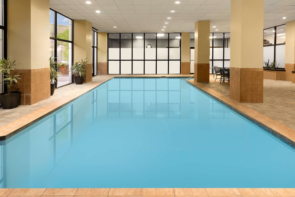 hampton inn boston logan airport