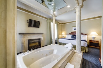 monte carlo inn toronto west suites