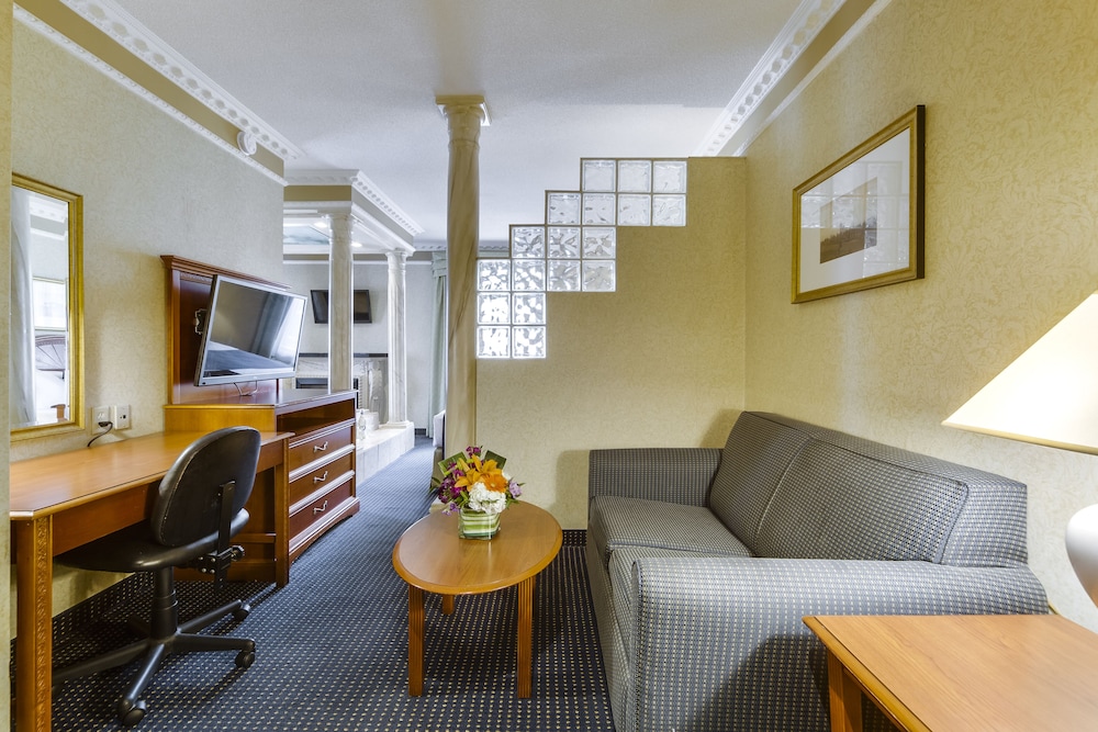 monte carlo inn toronto west suites