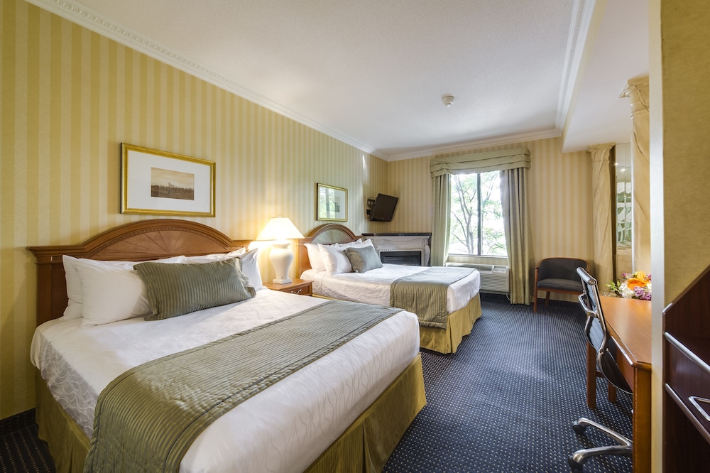 monte carlo inn toronto west suites