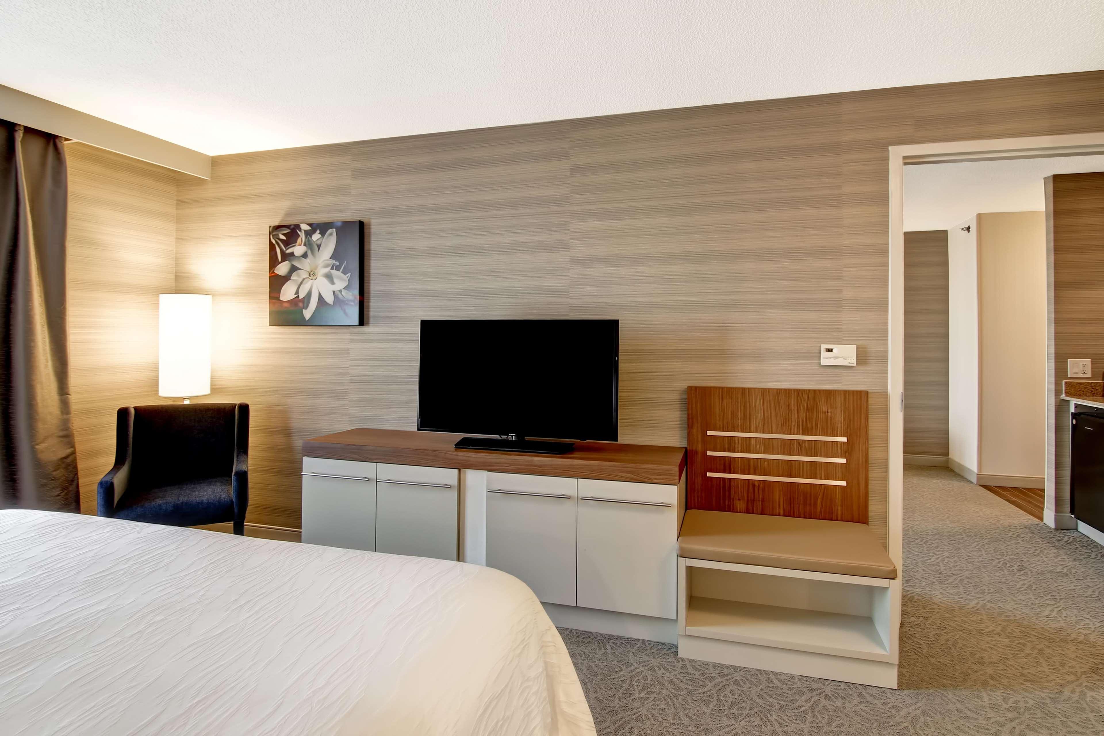 hilton garden inn toronto mississauga