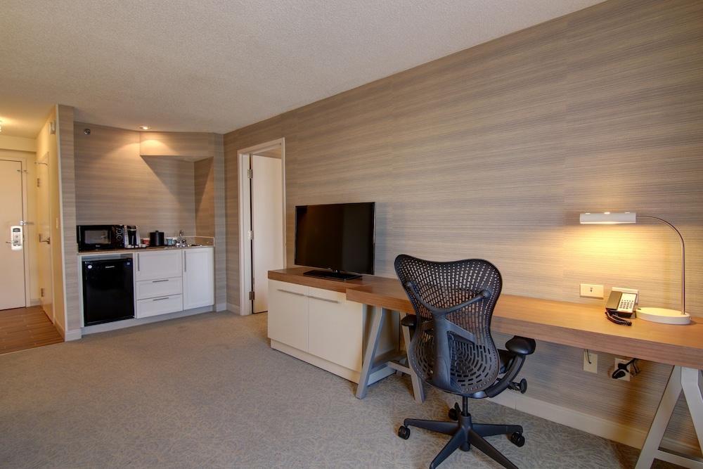 hilton garden inn toronto mississauga