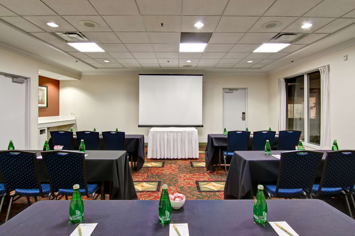 hilton garden inn toronto mississauga