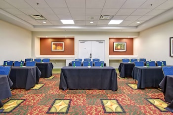 hilton garden inn toronto mississauga