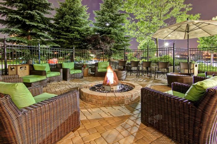 hilton garden inn toronto mississauga