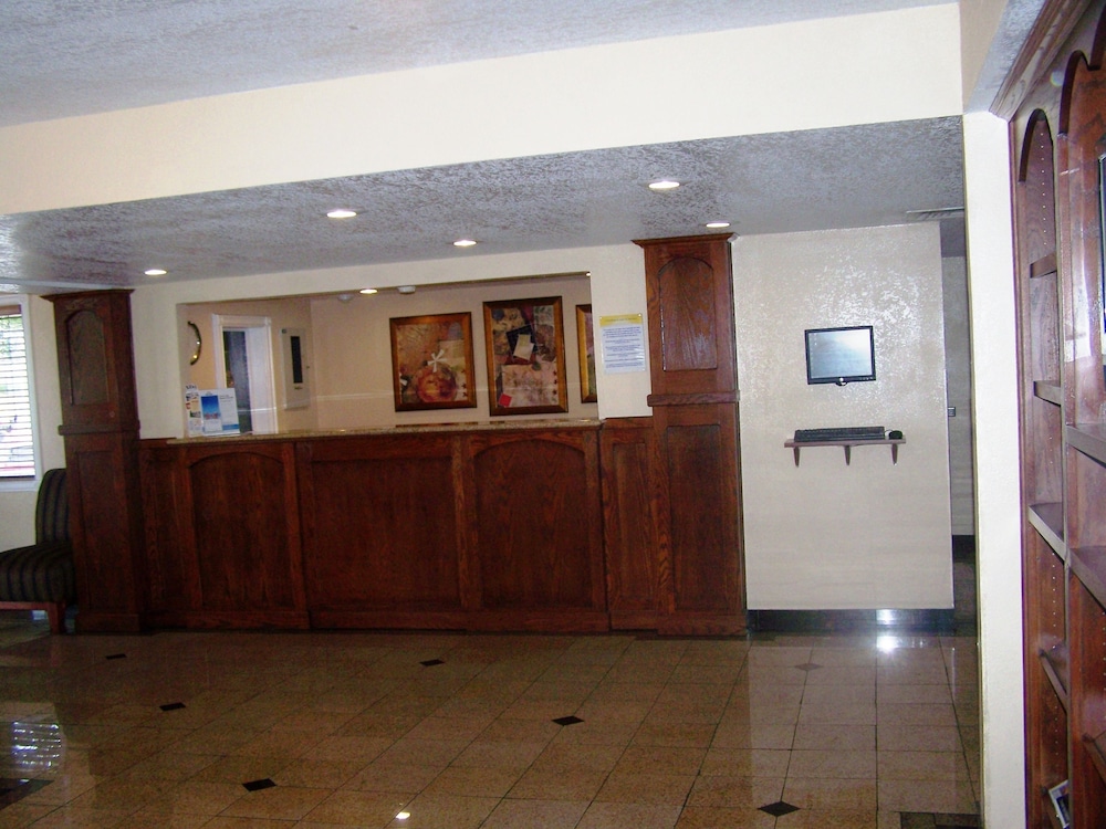 the inn at market square