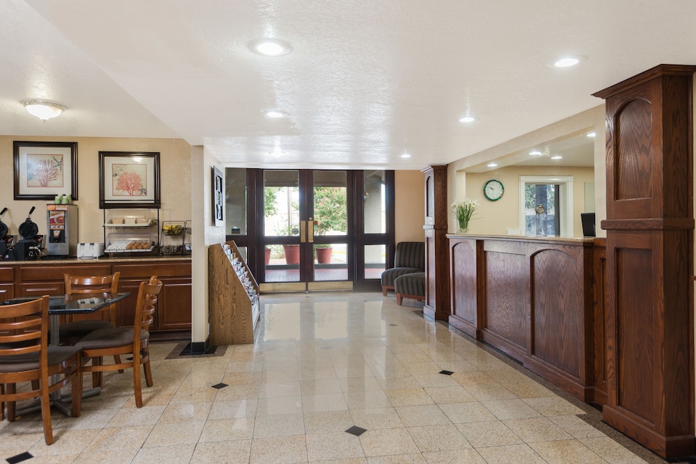 the inn at market square