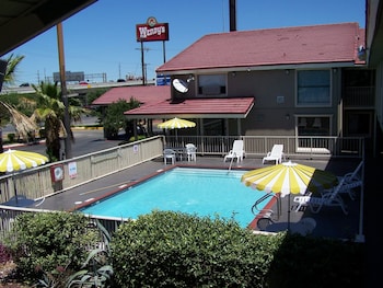 the inn at market square