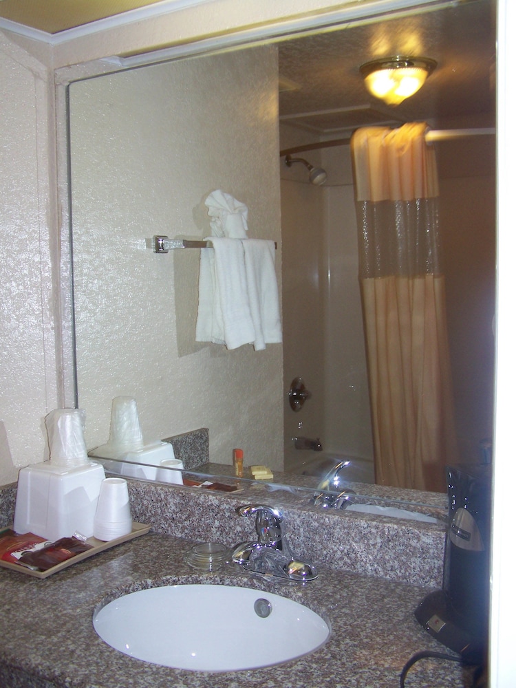 the inn at market square