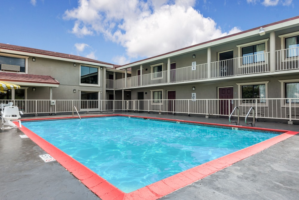 the inn at market square