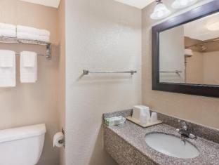 the inn at market square