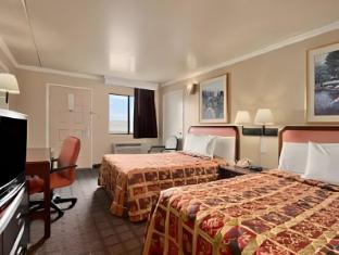 the inn at market square