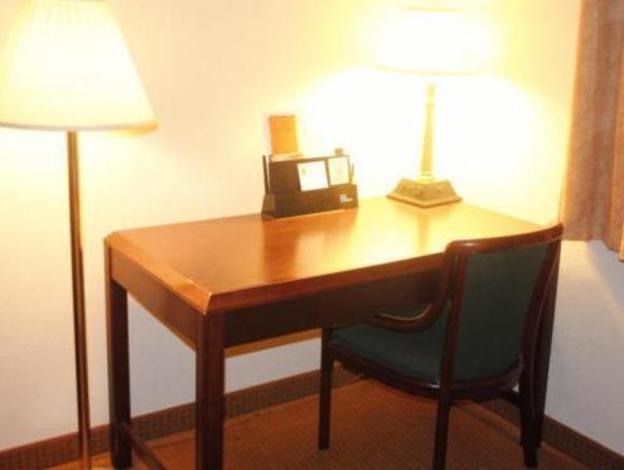 econo lodge san antonio near seaworld medical center