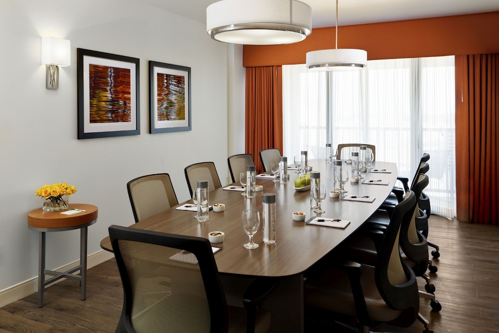 holiday inn san antonio riverwalk by ihg