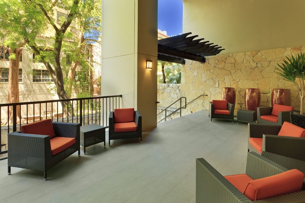 holiday inn san antonio riverwalk by ihg