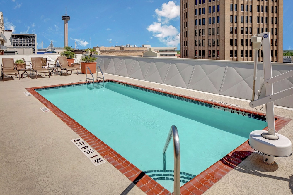homewood suites by hilton san antonio riverwalk downtown