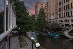 homewood suites by hilton san antonio riverwalk downtown