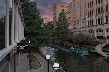 homewood suites by hilton san antonio riverwalk downtown