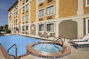 holiday inn express hotel and suites san antonio downtown market area