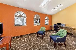 Econo Lodge Near Lackland Air Force Base - Seaworld,In San Antonio (West San Antonio),2 star