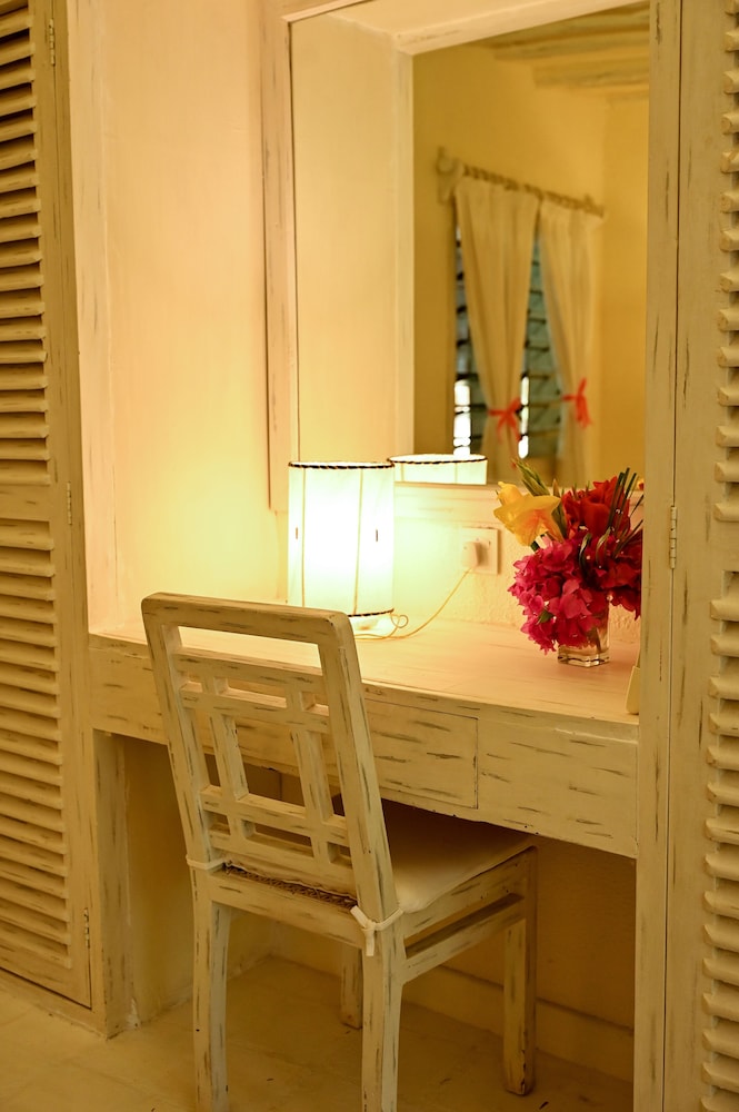 lions house luxury villa