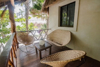 Na Balam Hotel,Isla Mujeres>>Cancun,3 star