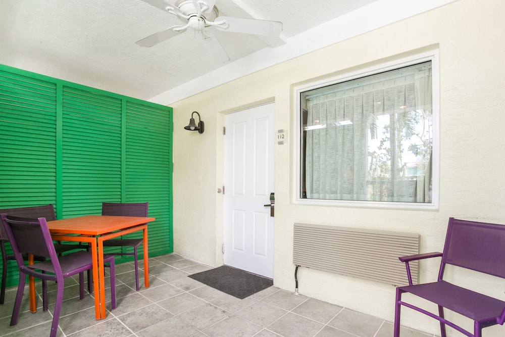 almond tree inn hotel adults only