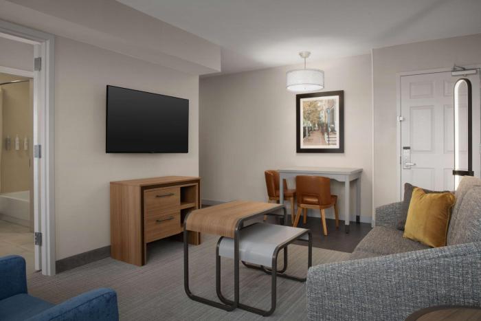 homewood suites by hilton alexandria pentagon south