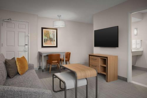 homewood suites by hilton alexandria pentagon south